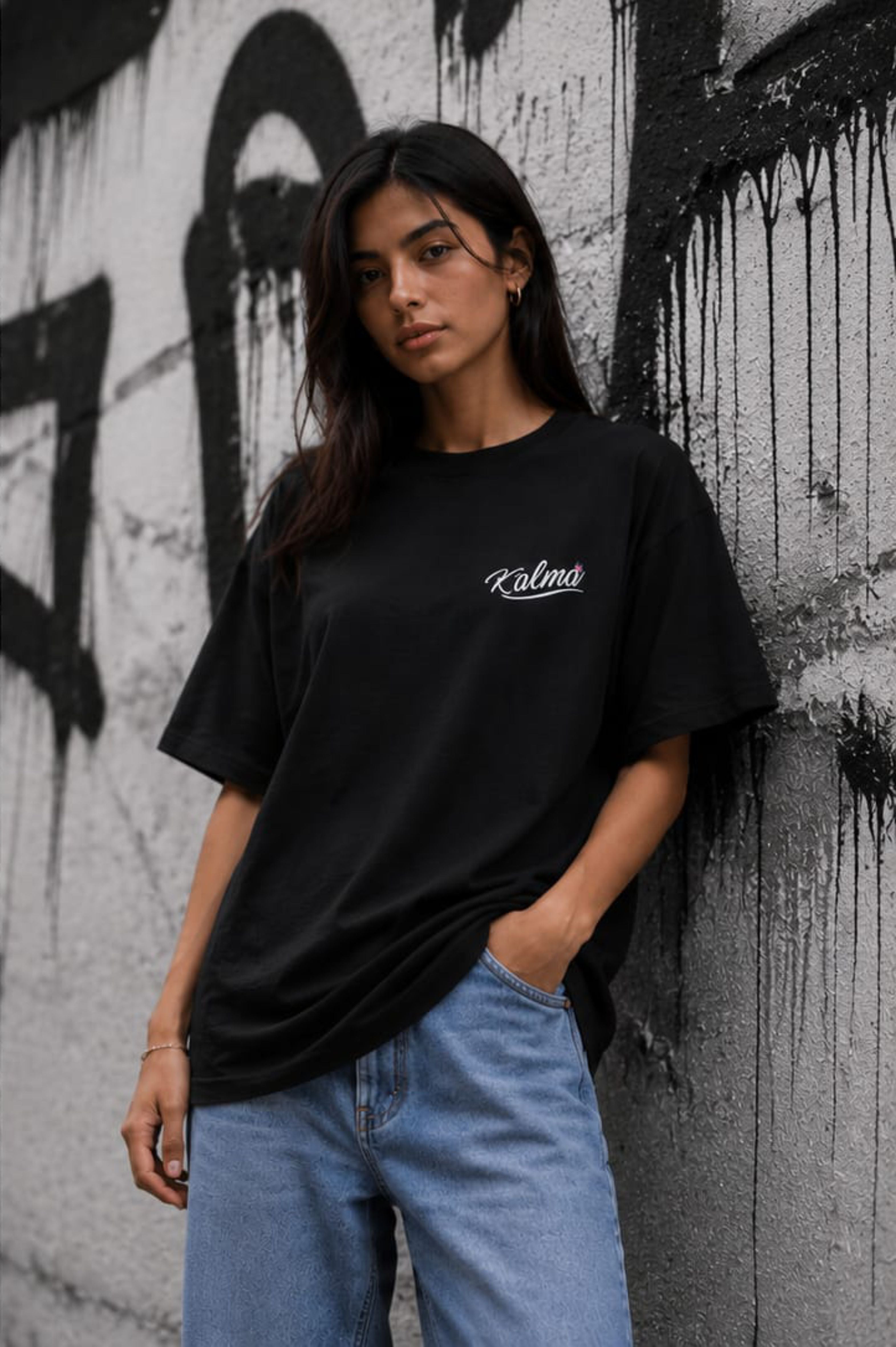 CAMISETA OVERSIZE ESSENTIAL NEGRA